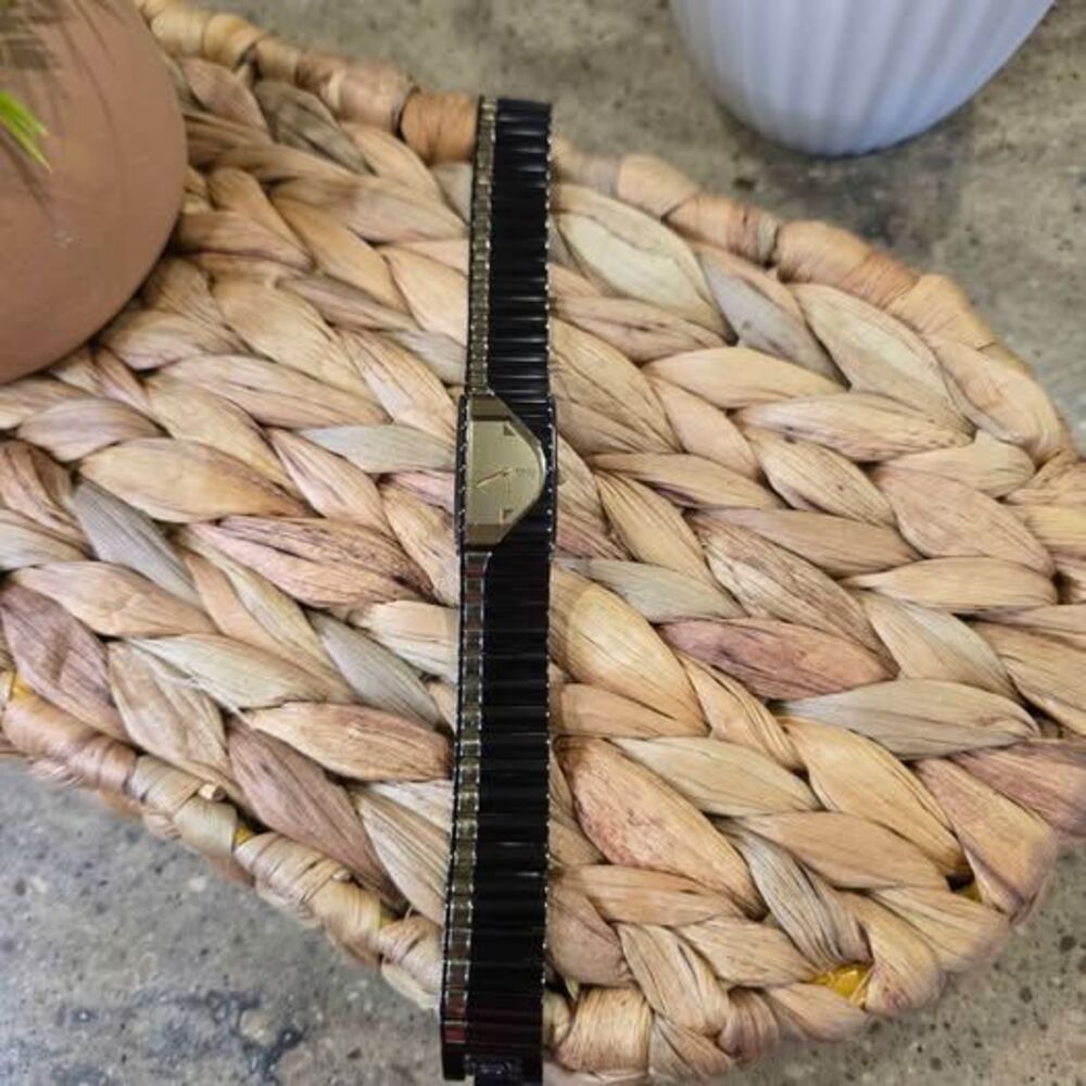 Vintage Seiko Quartz Watch - Picture 7 of 9